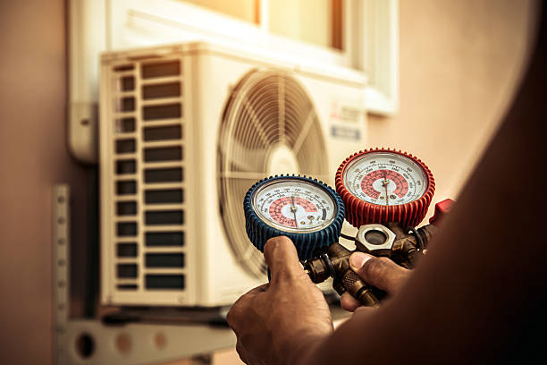 Professional Air Conditioning Service technician working in Morris Plains, NJ